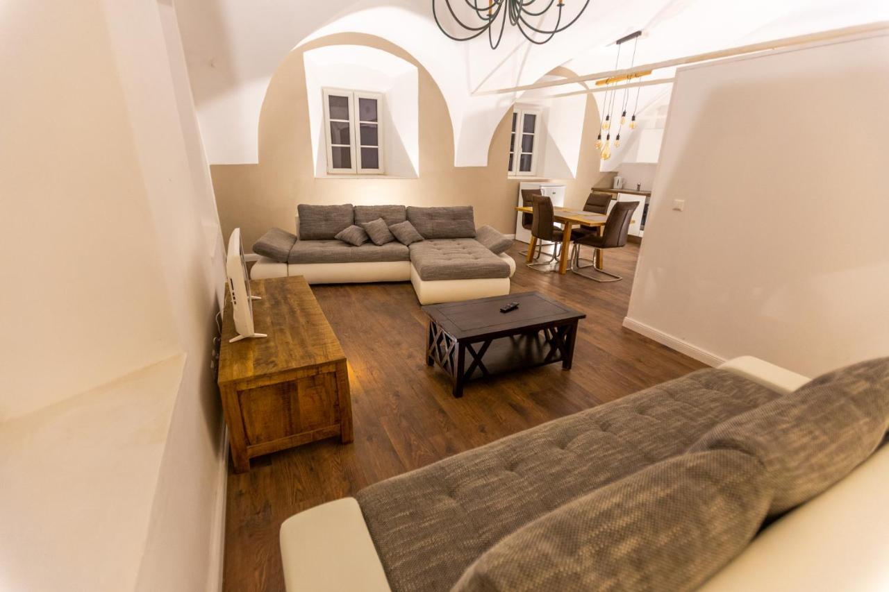 Pferdegut Schloss Treffen Apartments Gortschach  외부 사진