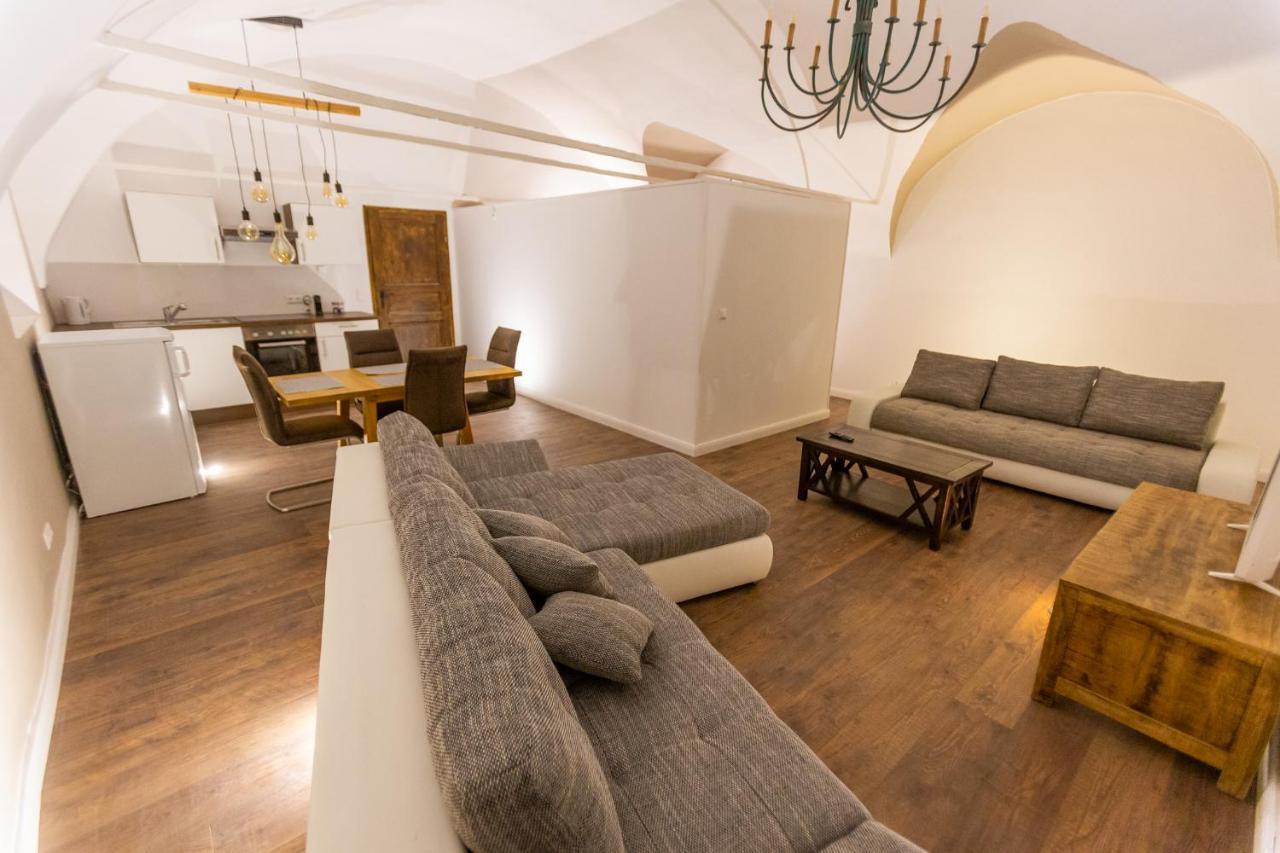 Pferdegut Schloss Treffen Apartments Gortschach  외부 사진