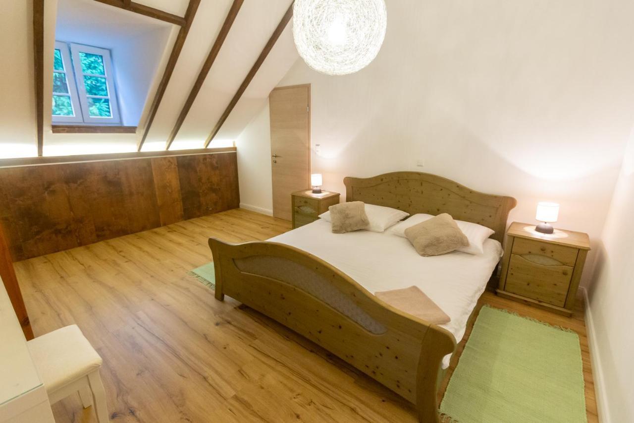Pferdegut Schloss Treffen Apartments Gortschach  외부 사진