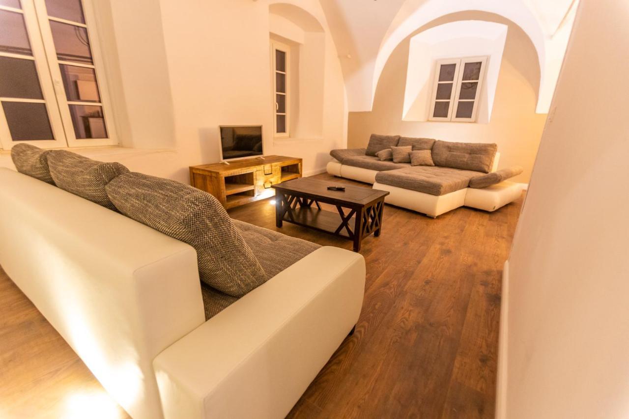 Pferdegut Schloss Treffen Apartments Gortschach  외부 사진