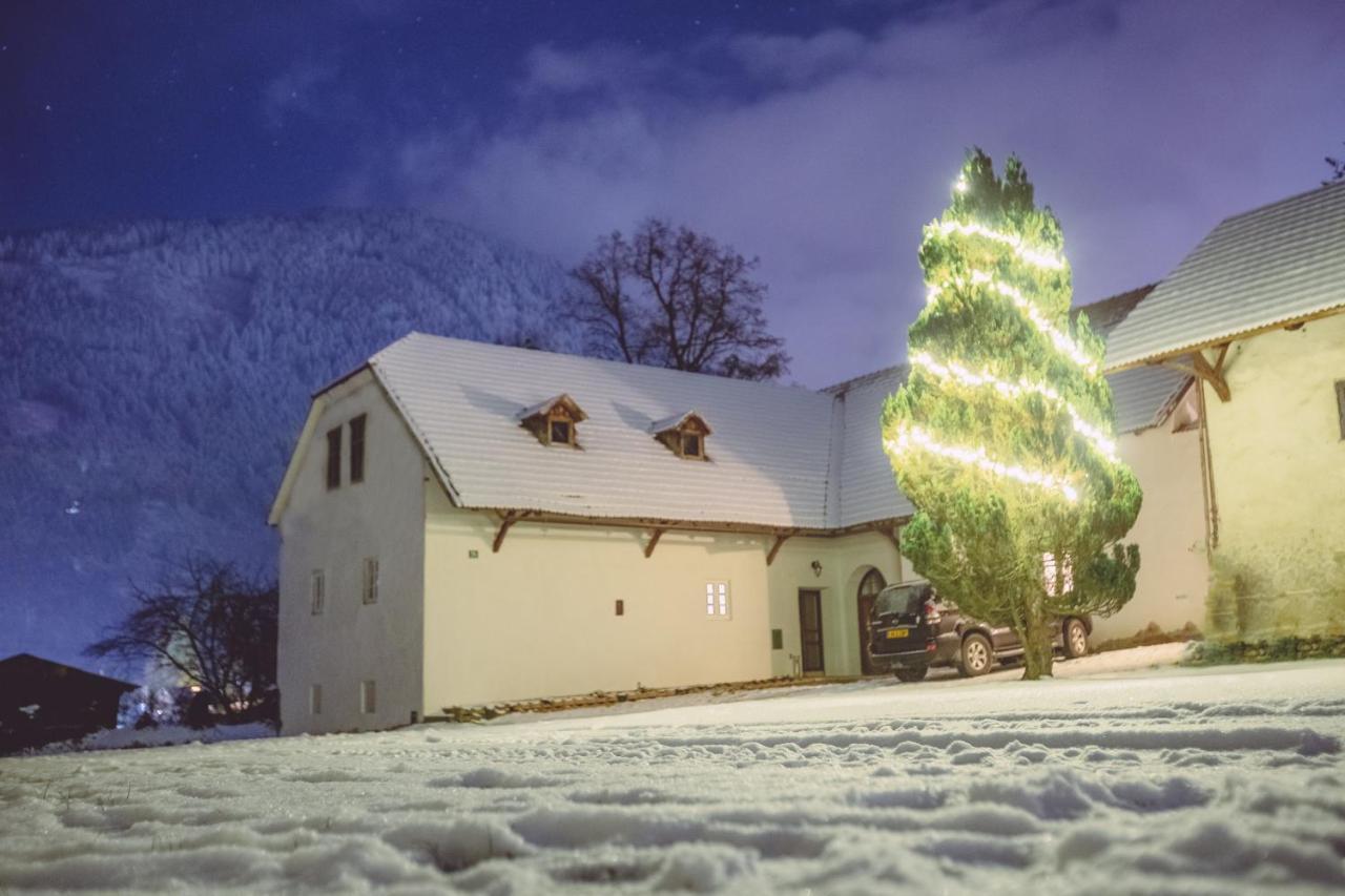 Pferdegut Schloss Treffen Apartments Gortschach  외부 사진