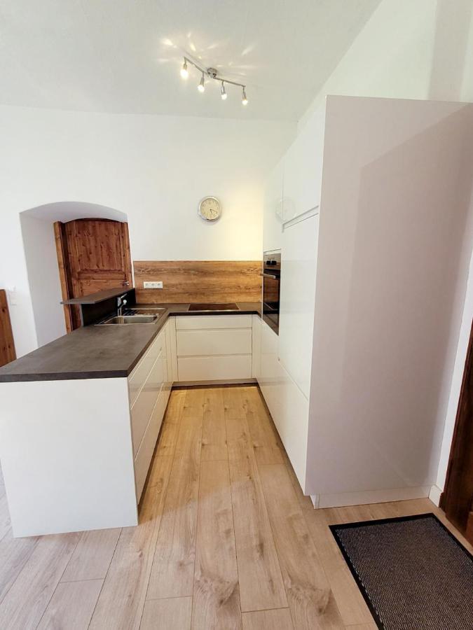 Pferdegut Schloss Treffen Apartments Gortschach  외부 사진